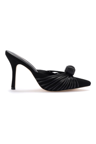Valerie Pump In Black Suede