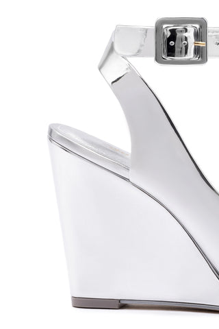 Deena By Larroudé Wedge Sandal In Silver Specchio