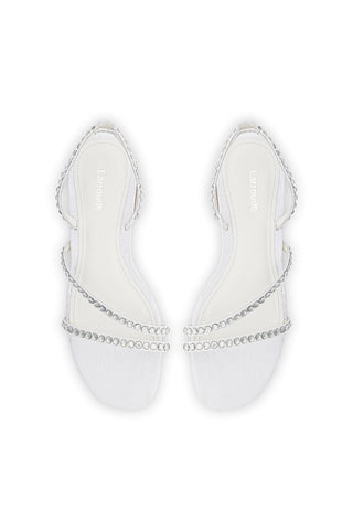 Vicky Flat Sandal In White Fabric and Crystals